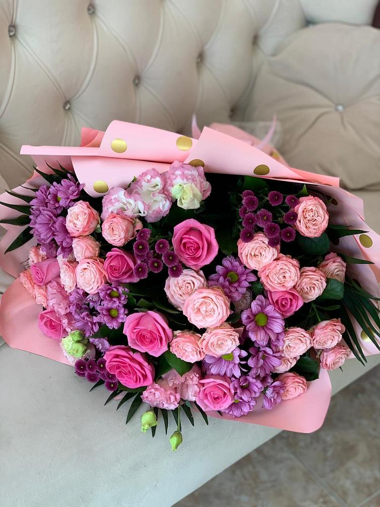 Букет цветов из: Хризантемы, Розы и Лизиантусы в Анискино