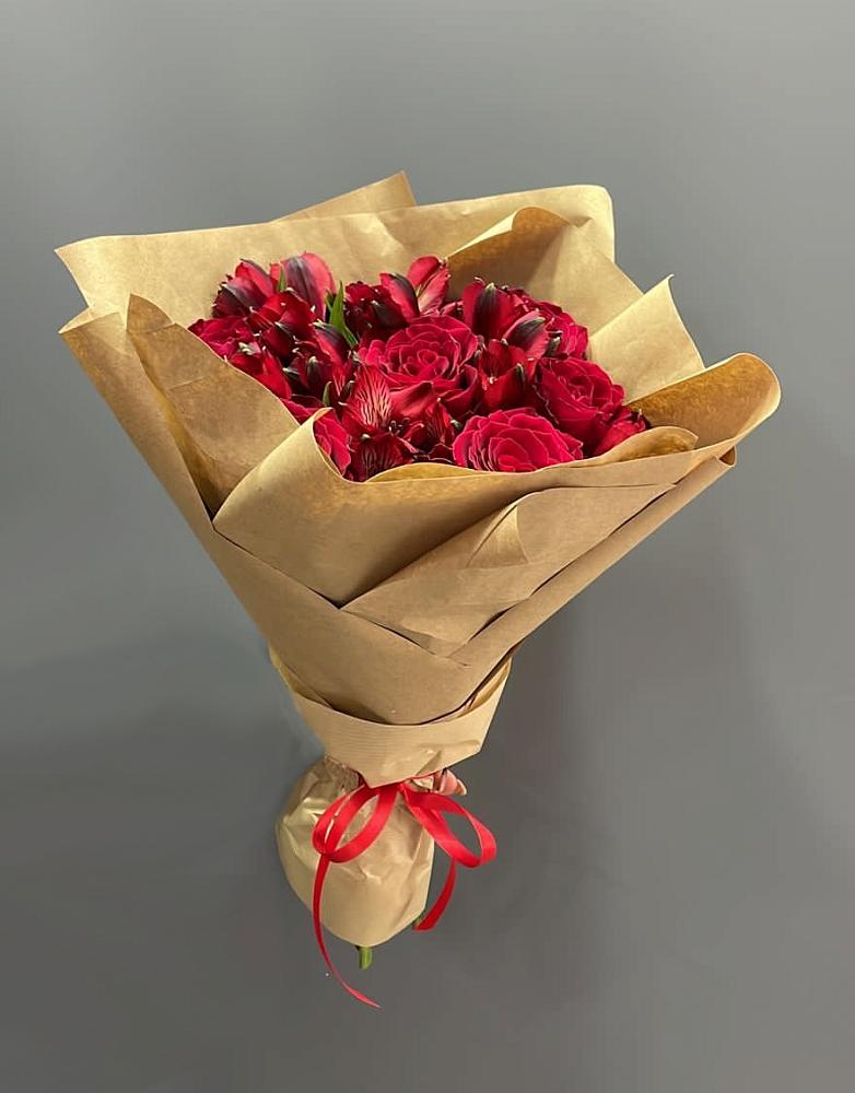 Букет цветов из: Альстромерии и Розы в Анискино