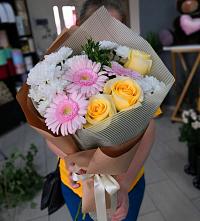 Букет цветов из:  Герберы, Розы и Хризантемы #REPLACE_PRED# Анискино