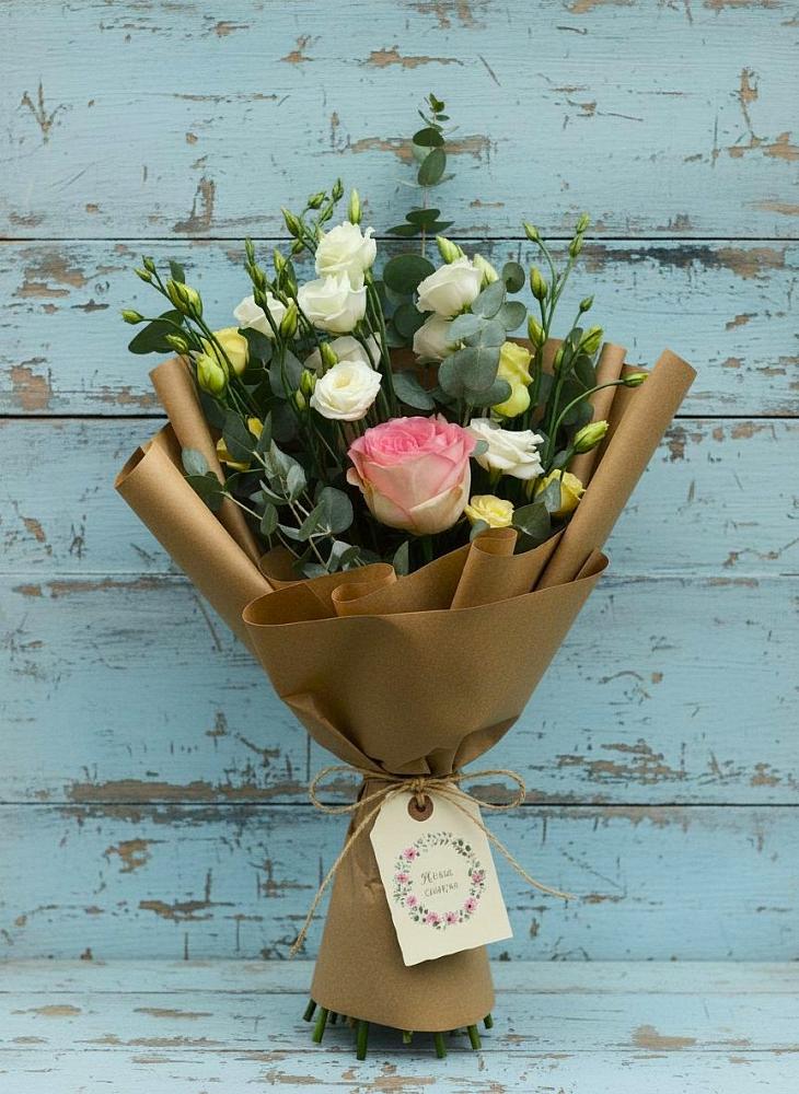 Букет цветов из: Розы и Лизиантусы в Анискино