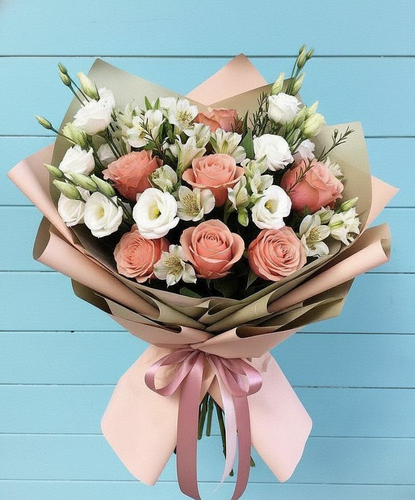 Букет цветов из: Розы, Альстромерии и Лизиантусы в Анискино