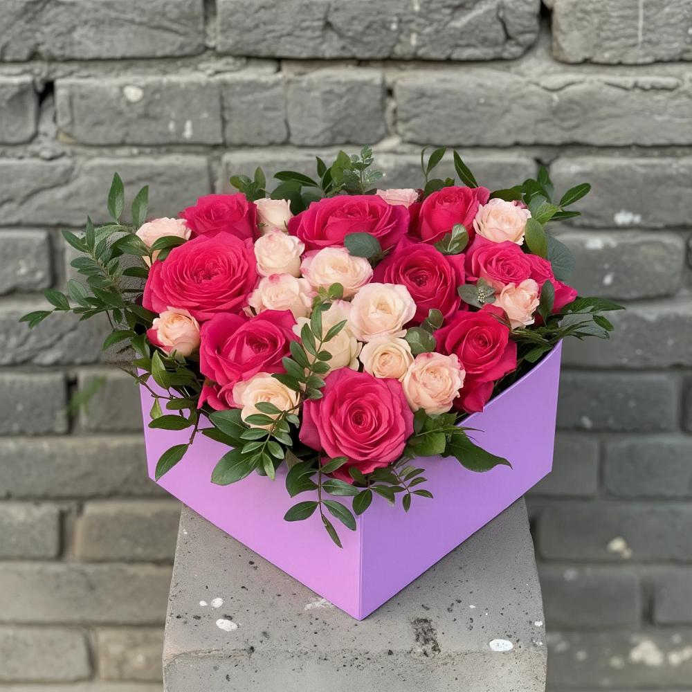 Цветочная композиция из Розы в коробке в Анискино