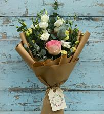 Букет цветов из:  Розы и Лизиантусы в Анискино