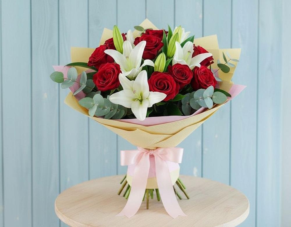 Букет цветов из: Лилии и Розы в Анискино